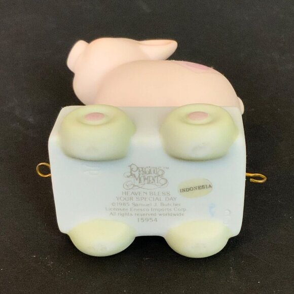 Vintage Enesco Precious Moments Birthday Train Age 3 Pig Porcelain Figurine 1985 - Picture 6 of 8